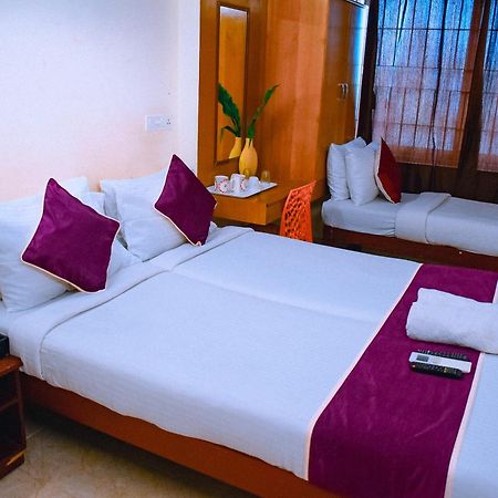 Naksha Tree Hotels Kishore Inn - Koyambedu Madrás Exterior foto